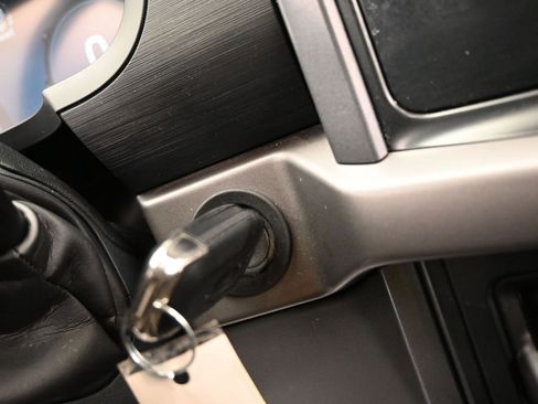 Used 2025 Ford F150 XLT w/ Equipment Group 301A Standard image 22