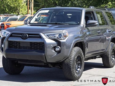 Used 2022 Toyota 4Runner TRD Off-Road Premium w/ Moonroof Package AWD/4WD image 13