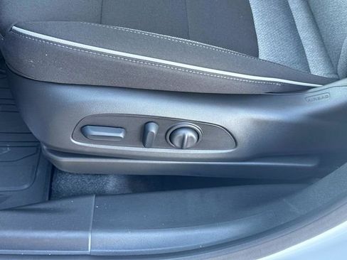 New 2026 Chevrolet TrailBlazer LT w/ Convenience Package FWD image 22