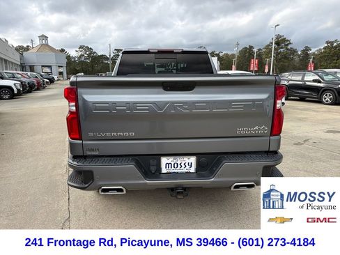 Used 2020 Chevrolet Silverado 1500 High Country w/ Z71 Off-Road Package image 4