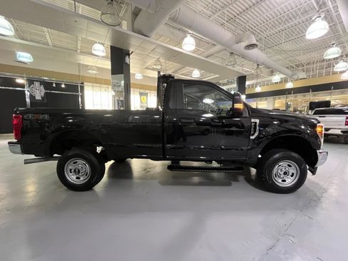 Used 2019 Ford F250 XL w/ XL Value Package image 9
