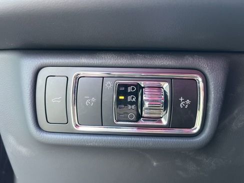 Used 2026 Lincoln Aviator AWD image 39