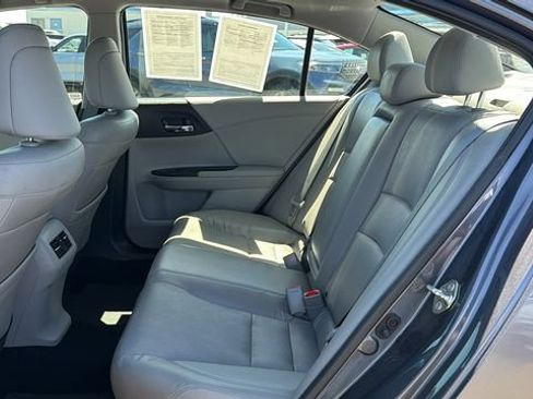 Used 2017 Honda Accord EX-L image 15
