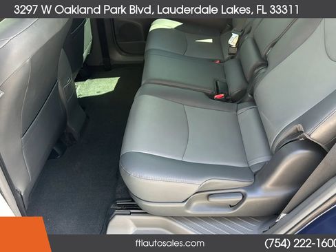 Used 2014 Toyota Prius V Five FWD image 23