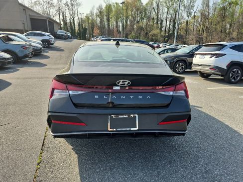 New 2026 Hyundai Elantra Sport FWD image 8