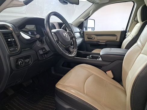 Used 2023 RAM 2500 Limited w/ Towing Technology Group image 14