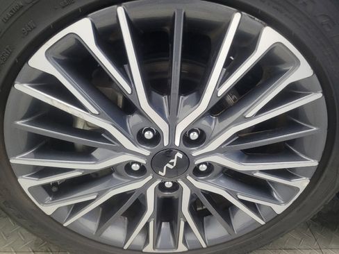 Used 2023 Kia Forte GT-Line w/ GT-Line Technology Package FWD image 31