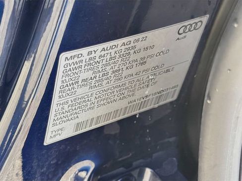 Used 2022 Audi Q8 Premium Plus AWD/4WD image 43