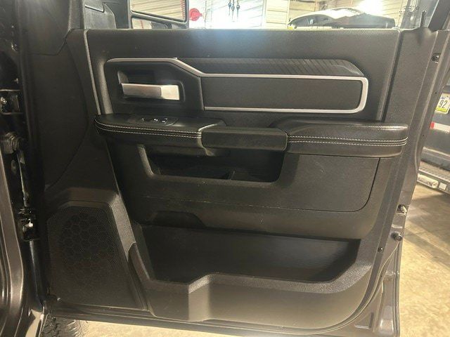 Certified 2025 RAM 2500 Big Horn AWD/4WD image 7