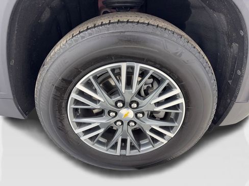 Used 2024 Chevrolet Traverse LT w/ Trailering Package image 88