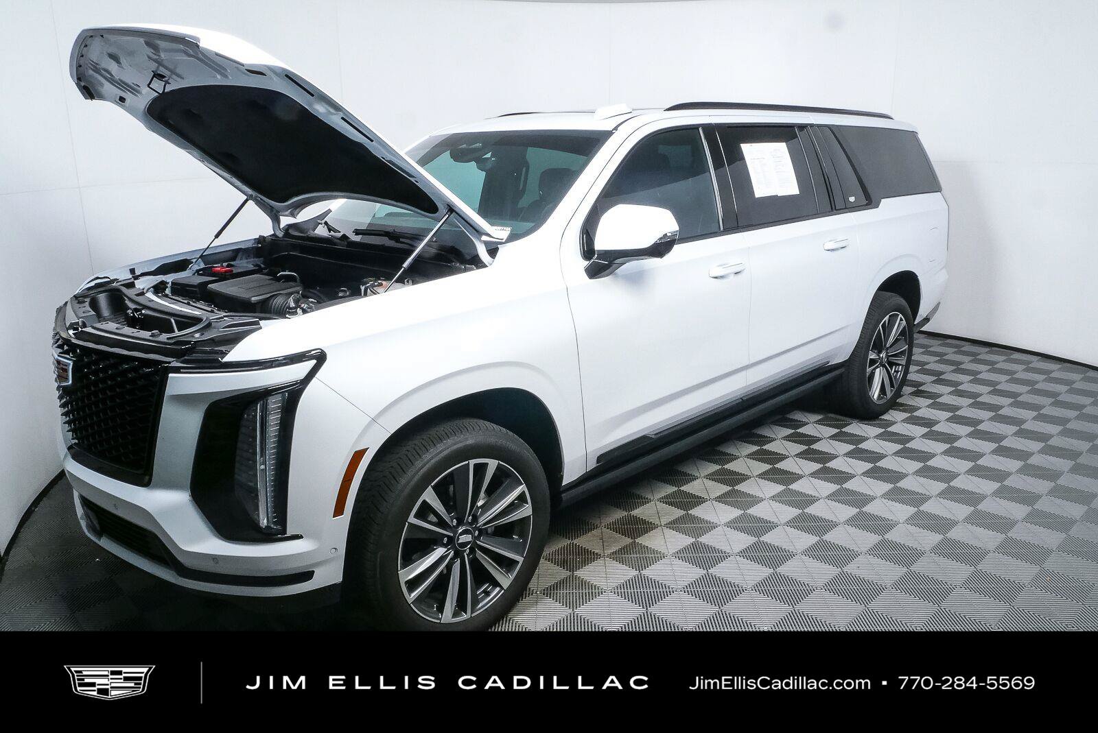 Used 2026 Cadillac Escalade ESV Sport w/ Touring Package AWD/4WD image 38