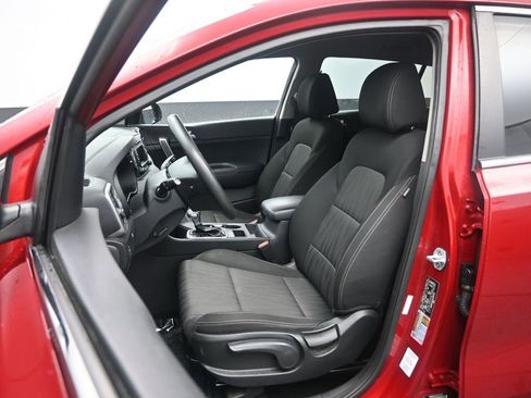 Used 2019 Kia Sportage LX image 24