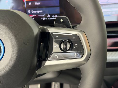 New 2026 BMW 550e xDrive image 27