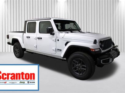 New 2026 Jeep Gladiator Sport