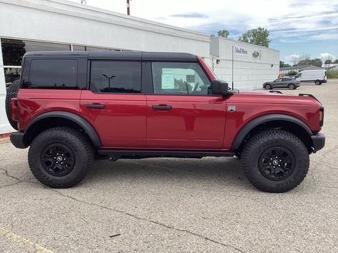 New 2025 Ford Bronco Big Bend w/ Black Diamond Package AWD/4WD image 2