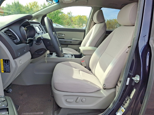Used 2018 Kia Sedona LX FWD image 14