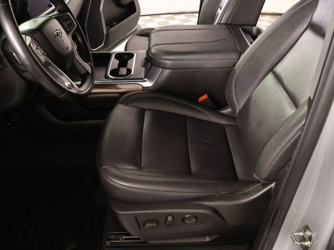 Used 2024 Chevrolet Silverado 2500 LT w/ Z71 Sport Edition AWD/4WD image 11