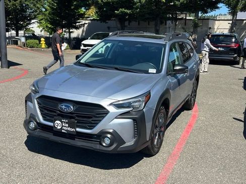 Used 2024 Subaru Outback Onyx Edition AWD/4WD image 3