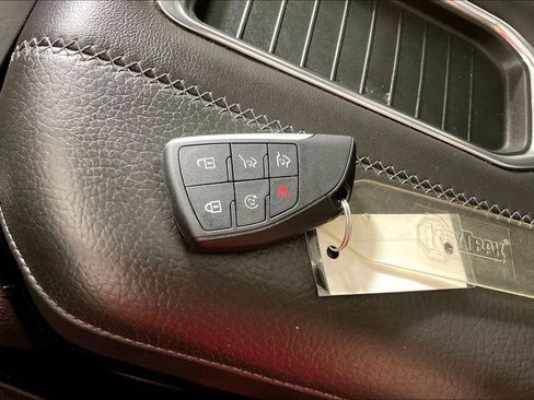 Used 2022 GMC Yukon Denali AWD/4WD image 14