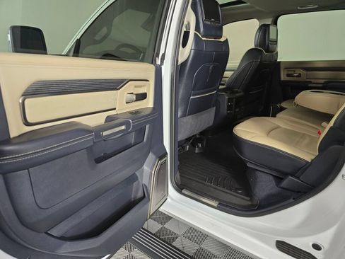 Used 2023 RAM 3500 Limited AWD/4WD image 34