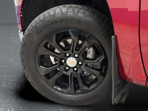 Used 2024 Chevrolet Silverado 1500 LTZ AWD/4WD image 38