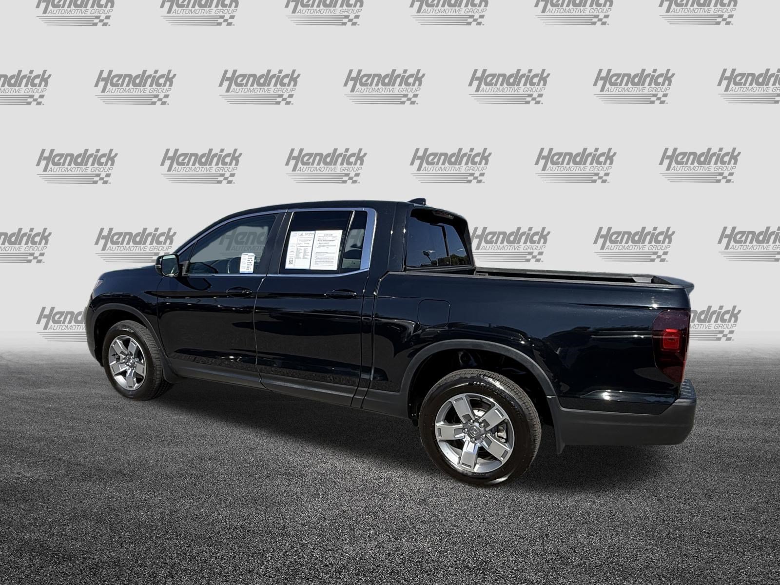 Certified 2025 Honda Ridgeline RTL image 8