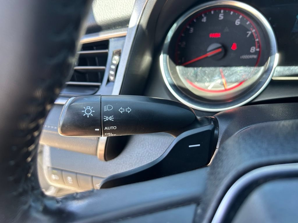 Used 2020 Toyota Camry XSE FWD image 28