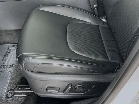 Used 2024 Kia Sportage EX FWD image 31