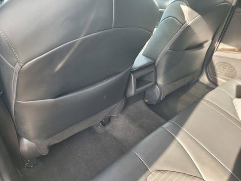 Used 2024 Toyota Camry SE image 14