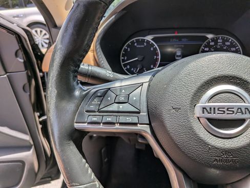 Used 2023 Nissan Sentra SV w/ SV Premium Package FWD image 28