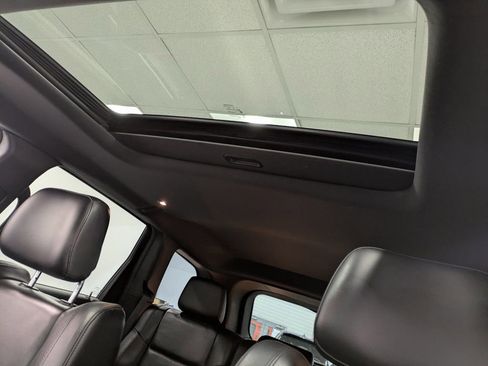 Used 2018 Jeep Grand Cherokee Limited image 22