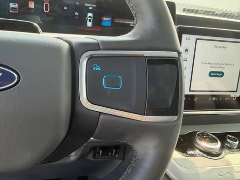 Used 2025 Ford Expedition Max Active AWD/4WD image 23