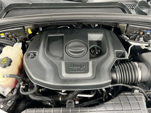 Used 2022 Jeep Grand Cherokee Summit w/ Adv Protech Group IV AWD/4WD image 26