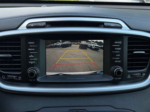 Used 2017 Kia Sorento AWD w/ LX Convenience Package image 27