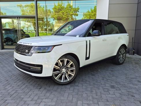 Used 2023 Land Rover Range Rover SE AWD/4WD image 1