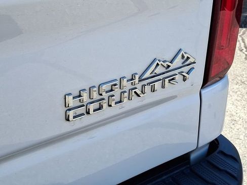 Used 2024 Chevrolet Silverado 1500 High Country w/ High Country Premium Package AWD/4WD image 22