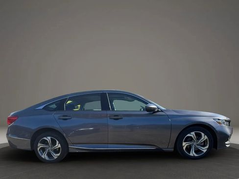 Used 2020 Honda Accord EX image 4