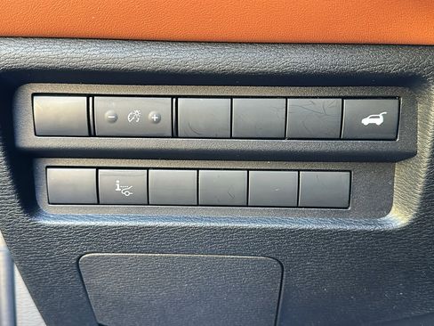 Used 2022 Mitsubishi Outlander SEL image 16