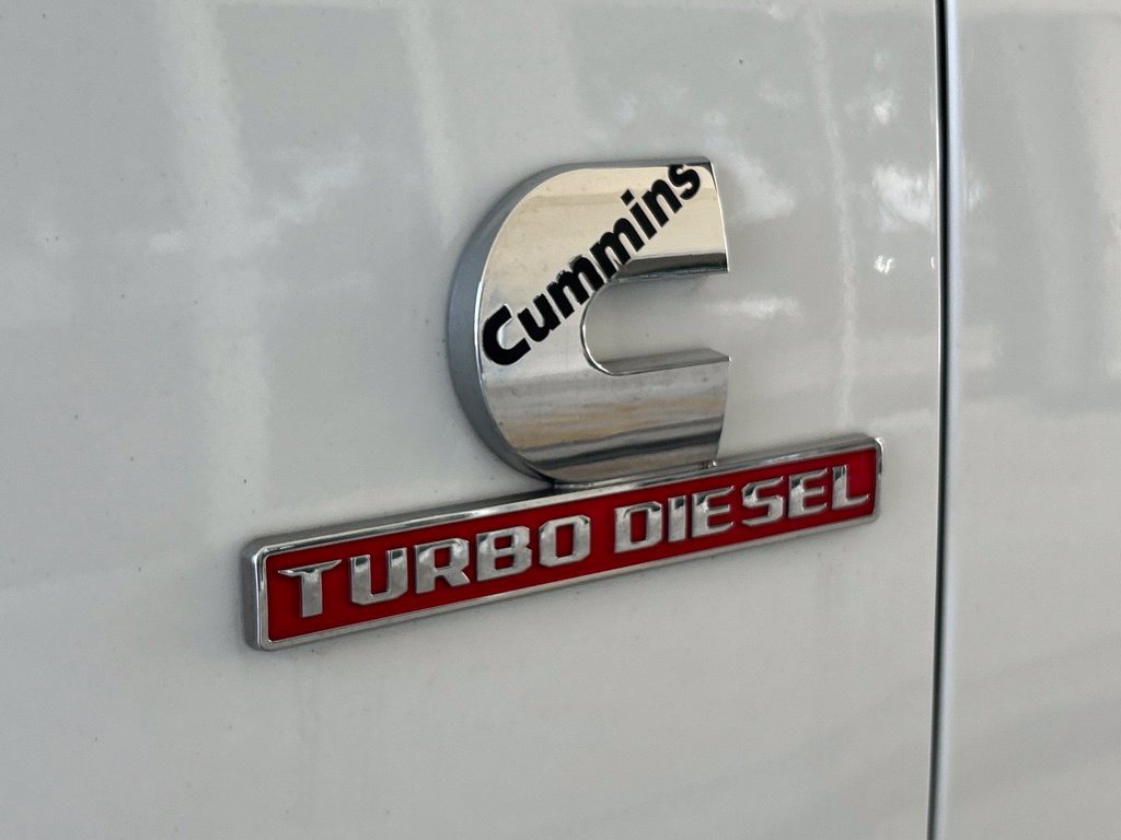 Used 2024 RAM 3500 Big Horn AWD/4WD image 16