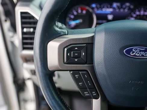 Used 2022 Ford F350 Limited image 14