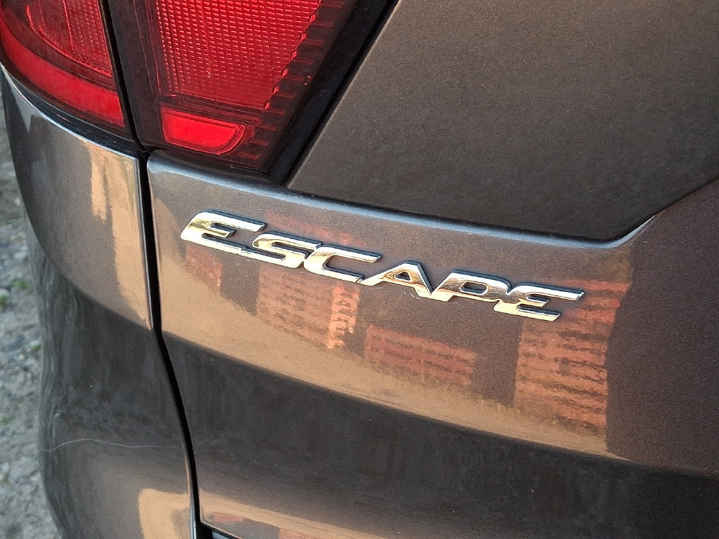 Used 2019 Ford Escape Titanium AWD/4WD image 10