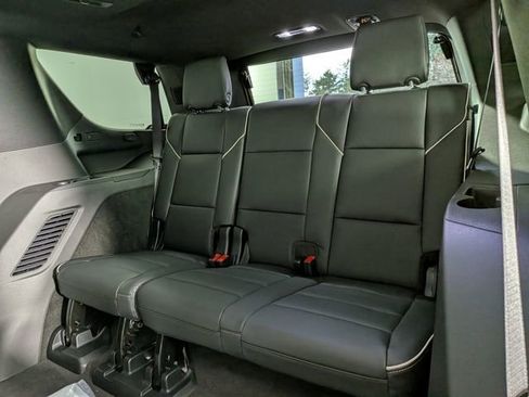 New 2026 Cadillac Escalade Luxury w/ Touring Package AWD/4WD image 33