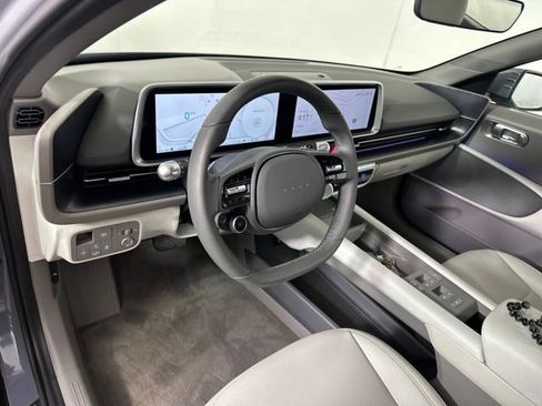 Used 2025 Hyundai Ioniq 6 SEL image 13