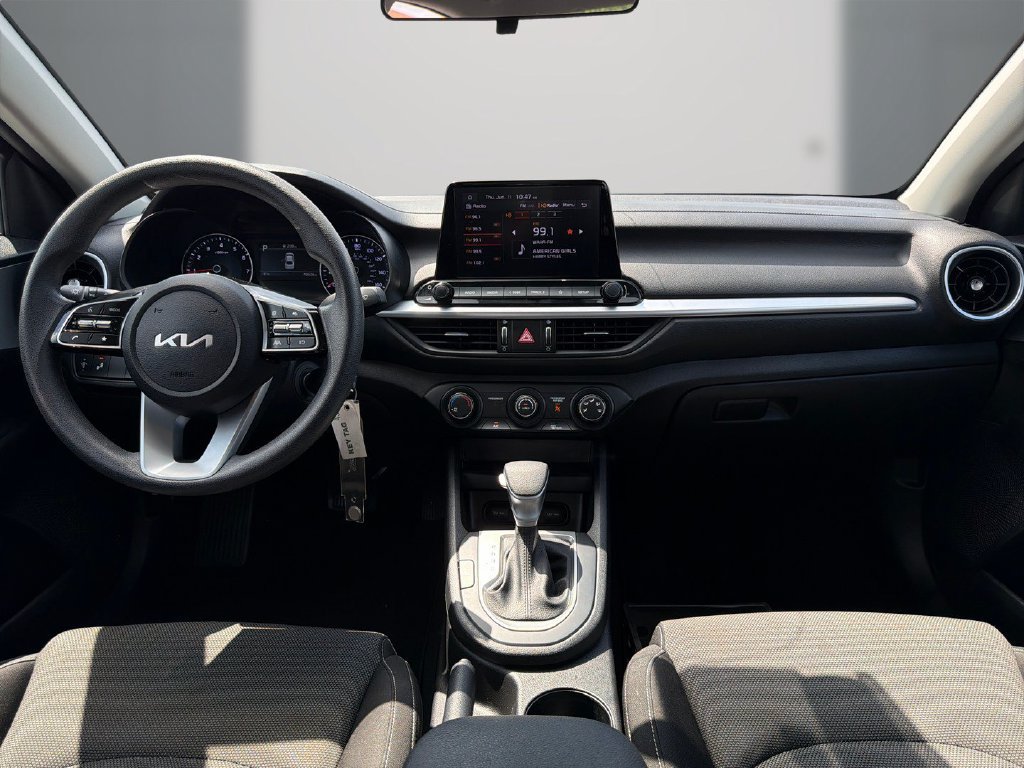Used 2023 Kia Forte LXS w/ LXS Technology Package FWD image 16