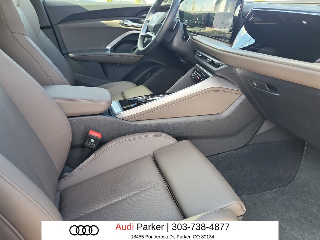 Used 2025 Audi Q5 Premium Plus w/ Premium Plus AWD/4WD image 12
