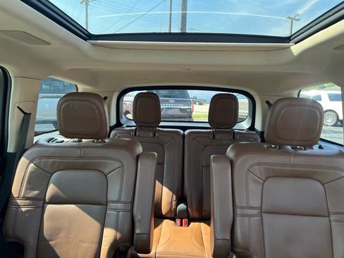 Used 2020 Lincoln Aviator Reserve w/ Equipment Group 201A image 37