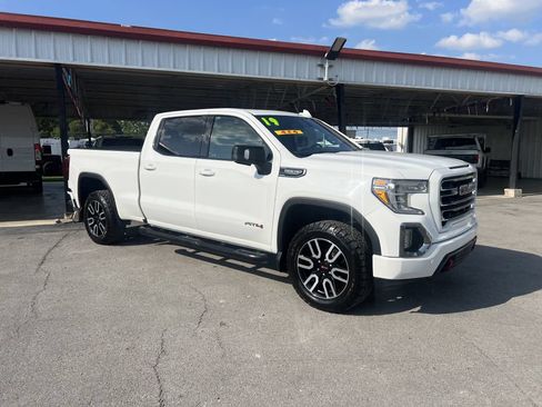 Used 2019 GMC Sierra 1500 AT4 w/ AT4 Premium Package AWD/4WD image 3