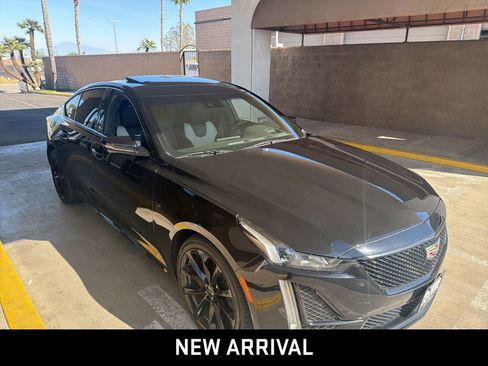 Used 2020 Cadillac CT5 Sport RWD image 3
