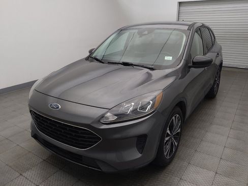 Used 2021 Ford Escape SE w/ SE Sport Appearance Package FWD image 15