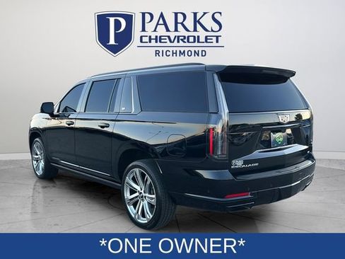 Used 2025 Cadillac Escalade ESV Premium Luxury w/ LPO, Floor Liner Package image 5